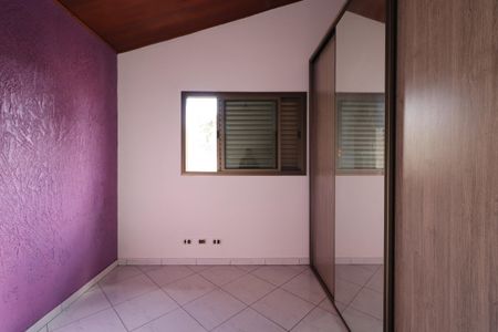 Casa à venda com 220m², 3 quartos e 4 vagasQuarto 