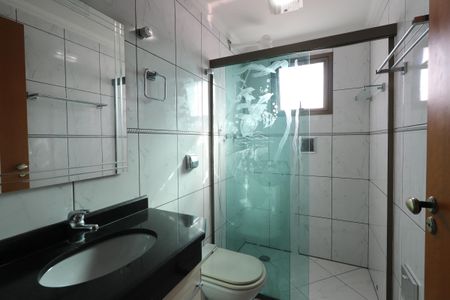 Casa à venda com 220m², 3 quartos e 4 vagasBanheiro Social