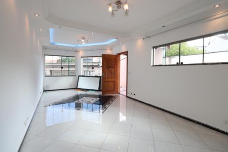 Casa à venda com 220m², 3 quartos e 4 vagasSala