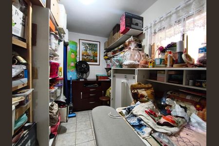 Casa à venda com 200m², 3 quartos e 2 vagasQuarto de Serviço