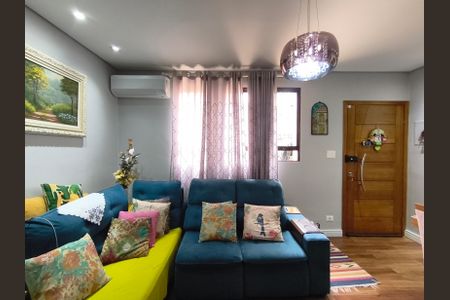 Casa à venda com 200m², 3 quartos e 2 vagasSala