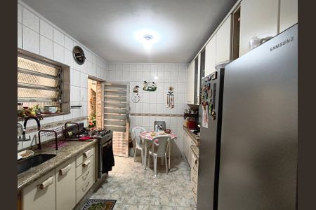 Casa à venda com 200m², 3 quartos e 2 vagasCozinha