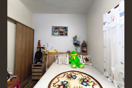 Casa à venda com 200m², 3 quartos e 2 vagasQuarto 2