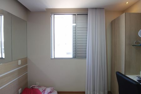 Apartamento à venda com 74m², 2 quartos e 2 vagasSuíte