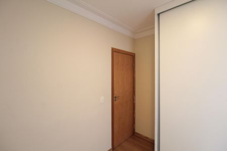 Apartamento à venda com 74m², 2 quartos e 2 vagasQuarto