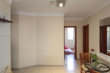 Sala de apartamento à venda com 2 quartos, 74m² em Manacás, Belo Horizonte