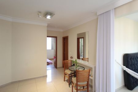 Sala de apartamento à venda com 2 quartos, 74m² em Manacás, Belo Horizonte