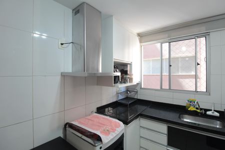 Apartamento à venda com 74m², 2 quartos e 2 vagasCozinha