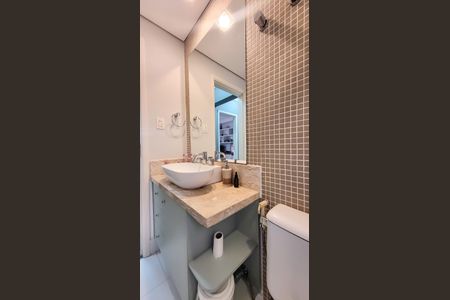 Apartamento à venda com 117m², 3 quartos e 3 vagas Apartamento à venda com 117m², 3 quartos e 3 vagasBanheiro Social