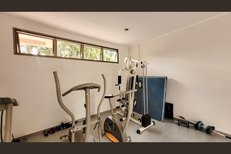 Apartamento à venda com 117m², 3 quartos e 3 vagas Apartamento à venda com 117m², 3 quartos e 3 vagasÁrea comum - Academia