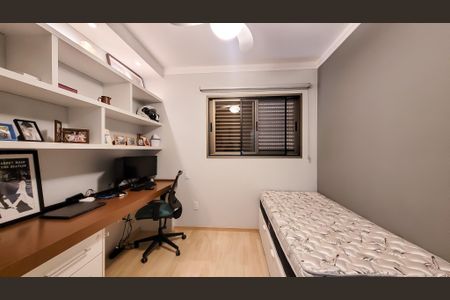 Apartamento à venda com 117m², 3 quartos e 3 vagas Apartamento à venda com 117m², 3 quartos e 3 vagasQuarto 1