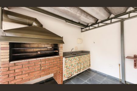 Apartamento à venda com 117m², 3 quartos e 3 vagas Apartamento à venda com 117m², 3 quartos e 3 vagasÁrea comum - Churrasqueira