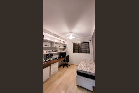 Apartamento à venda com 117m², 3 quartos e 3 vagas Apartamento à venda com 117m², 3 quartos e 3 vagasQuarto 1