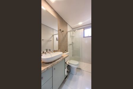 Apartamento à venda com 117m², 3 quartos e 3 vagas Apartamento à venda com 117m², 3 quartos e 3 vagasBanheiro Social