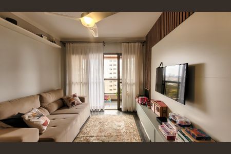 Sala de apartamento à venda com 3 quartos, 117m² em Cambuí, Campinas