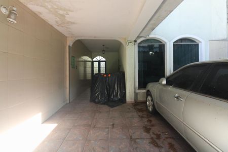 Casa à venda com 360m², 3 quartos e 3 vagas Casa à venda com 360m², 3 quartos e 3 vagasGaragem
