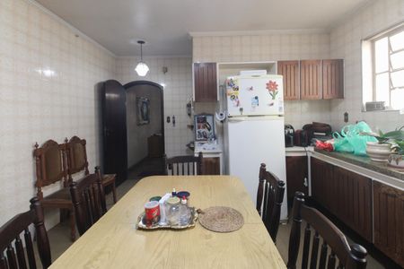 Casa à venda com 360m², 3 quartos e 3 vagas Casa à venda com 360m², 3 quartos e 3 vagasCozinha