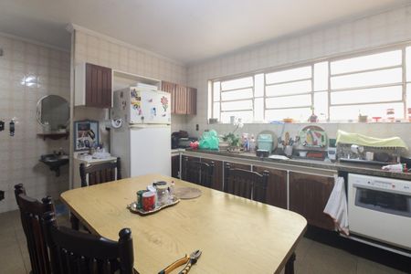 Casa à venda com 360m², 3 quartos e 3 vagas Casa à venda com 360m², 3 quartos e 3 vagasCozinha