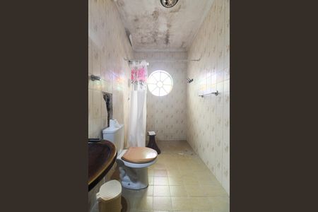 Casa à venda com 360m², 3 quartos e 3 vagas Casa à venda com 360m², 3 quartos e 3 vagasBanheiro Social