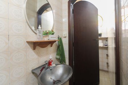 Casa à venda com 360m², 3 quartos e 3 vagas Casa à venda com 360m², 3 quartos e 3 vagasLavabo