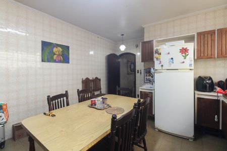 Casa à venda com 360m², 3 quartos e 3 vagas Casa à venda com 360m², 3 quartos e 3 vagasCozinha