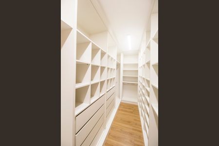 Apartamento para alugar com 125m², 3 quartos e 2 vagasCloset da Suíte 1