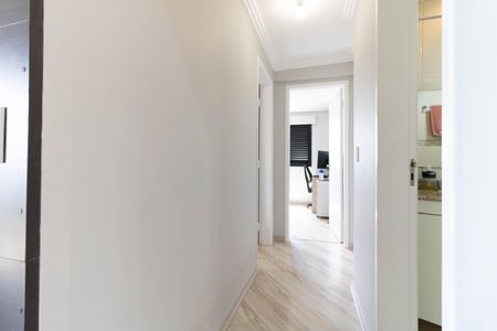Apartamento à venda com 92m², 3 quartos e 2 vagascORREDOR