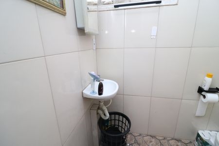 Casa à venda com 140m², 2 quartos e 1 vagaBanheiro