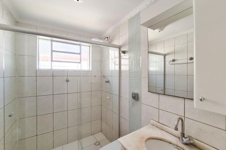 Apartamento à venda com 64m², 2 quartos e 1 vaga Apartamento à venda com 64m², 2 quartos e 1 vagaBanheiro Social
