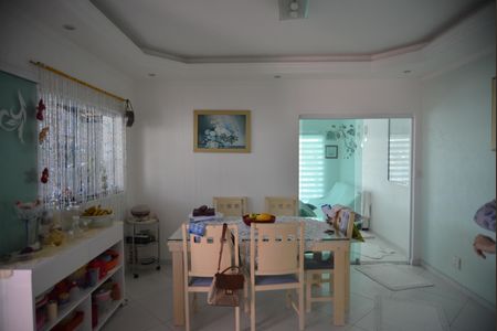 Casa à venda com 270m², 2 quartos e 3 vagasCozinha