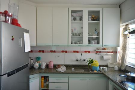 Casa à venda com 270m², 2 quartos e 3 vagasCozinha