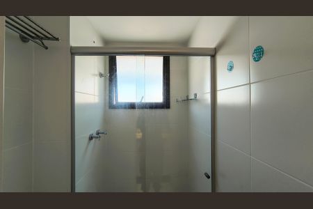Apartamento à venda com 119m², 4 quartos e 2 vagasBanheiro da Suíte 3 e 4