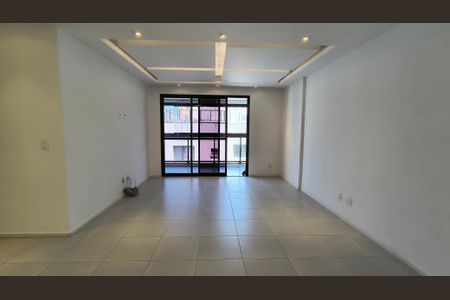 Apartamento à venda com 119m², 4 quartos e 2 vagasSala