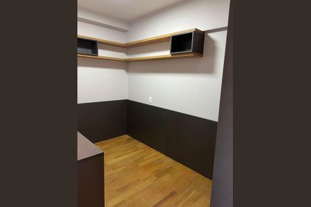 Apartamento à venda com 128m², 4 quartos e 2 vagasEscritório