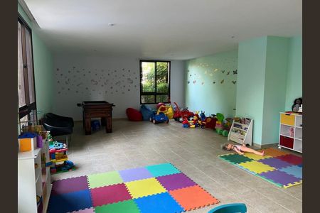 Apartamento à venda com 128m², 4 quartos e 2 vagasSalão de jogos