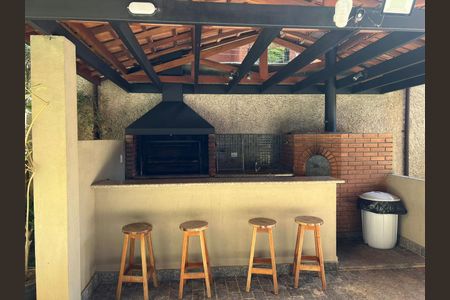 Apartamento à venda com 128m², 4 quartos e 2 vagasQuintal