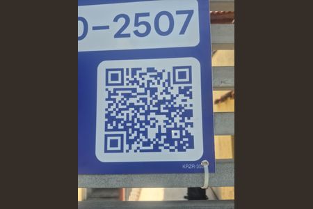 Casa à venda com 180m², 4 quartos e 5 vagas Casa à venda com 180m², 4 quartos e 5 vagasPlaca