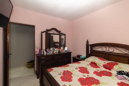 Casa à venda com 180m², 4 quartos e 5 vagas Casa à venda com 180m², 4 quartos e 5 vagasSuíte 1