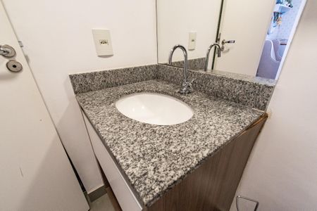 Apartamento para alugar com 68m², 2 quartos e 1 vagaBanheiro