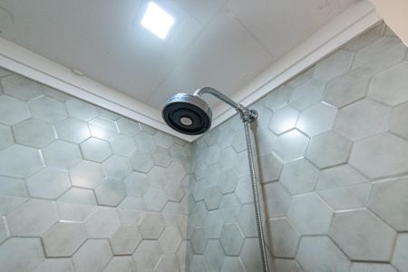 Apartamento para alugar com 68m², 2 quartos e 1 vagaBanheiro da suíte