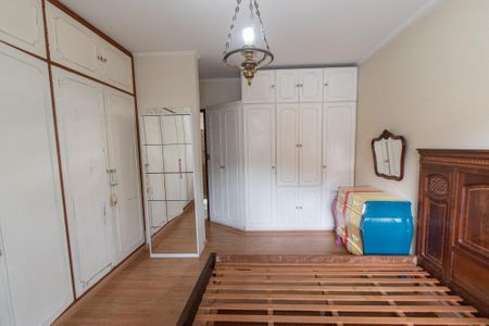 Casa à venda com 259m², 3 quartos e 3 vagas Casa à venda com 259m², 3 quartos e 3 vagasSuíte 1