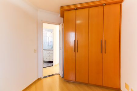 Quarto 1 de apartamento à venda com 2 quartos, 54m² em Vila Bertioga, São Paulo