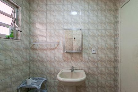 Apartamento para alugar com 65m², 2 quartos e 1 vagaBanheiro