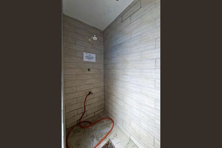 Apartamento para alugar com 65m², 2 quartos e 1 vagaDucha