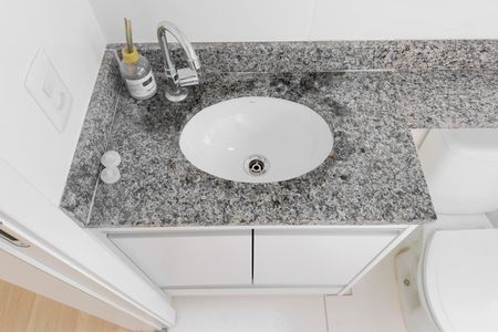 Apartamento para alugar com 60m², 2 quartos e 1 vaga Apartamento para alugar com 60m², 2 quartos e 1 vagaBanheiro da Suíte