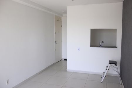 Sala de apartamento para alugar com 3 quartos, 65m² em Vila Endres, Guarulhos