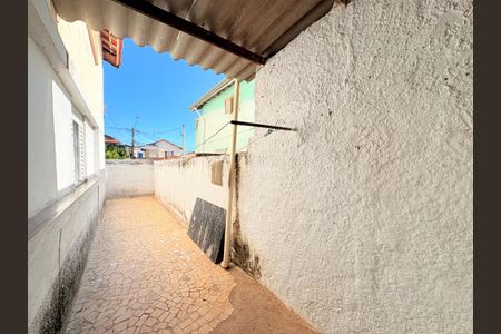 Casa à venda com 90m², 3 quartos e 1 vagaQuintal - fundos