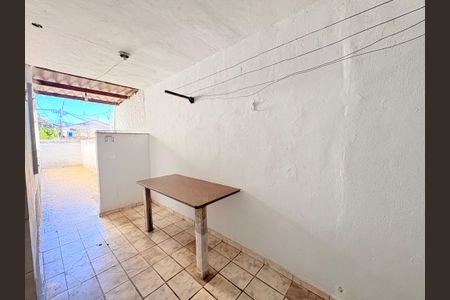 Casa à venda com 90m², 3 quartos e 1 vagaÁrea de Serviço