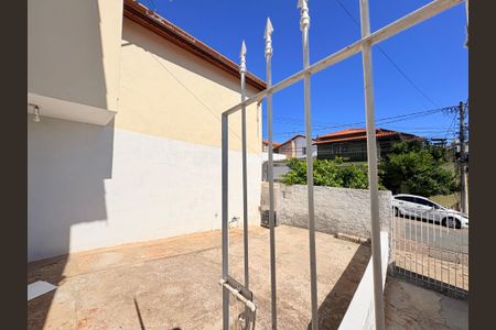 Casa à venda com 90m², 3 quartos e 1 vagaQuintal - frente
