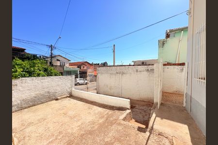 Casa à venda com 90m², 3 quartos e 1 vagaQuintal- frente